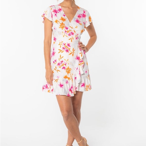 Lovestitch Women size small short wrap dress white Floral Ruffled petite - Picture 2 of 5